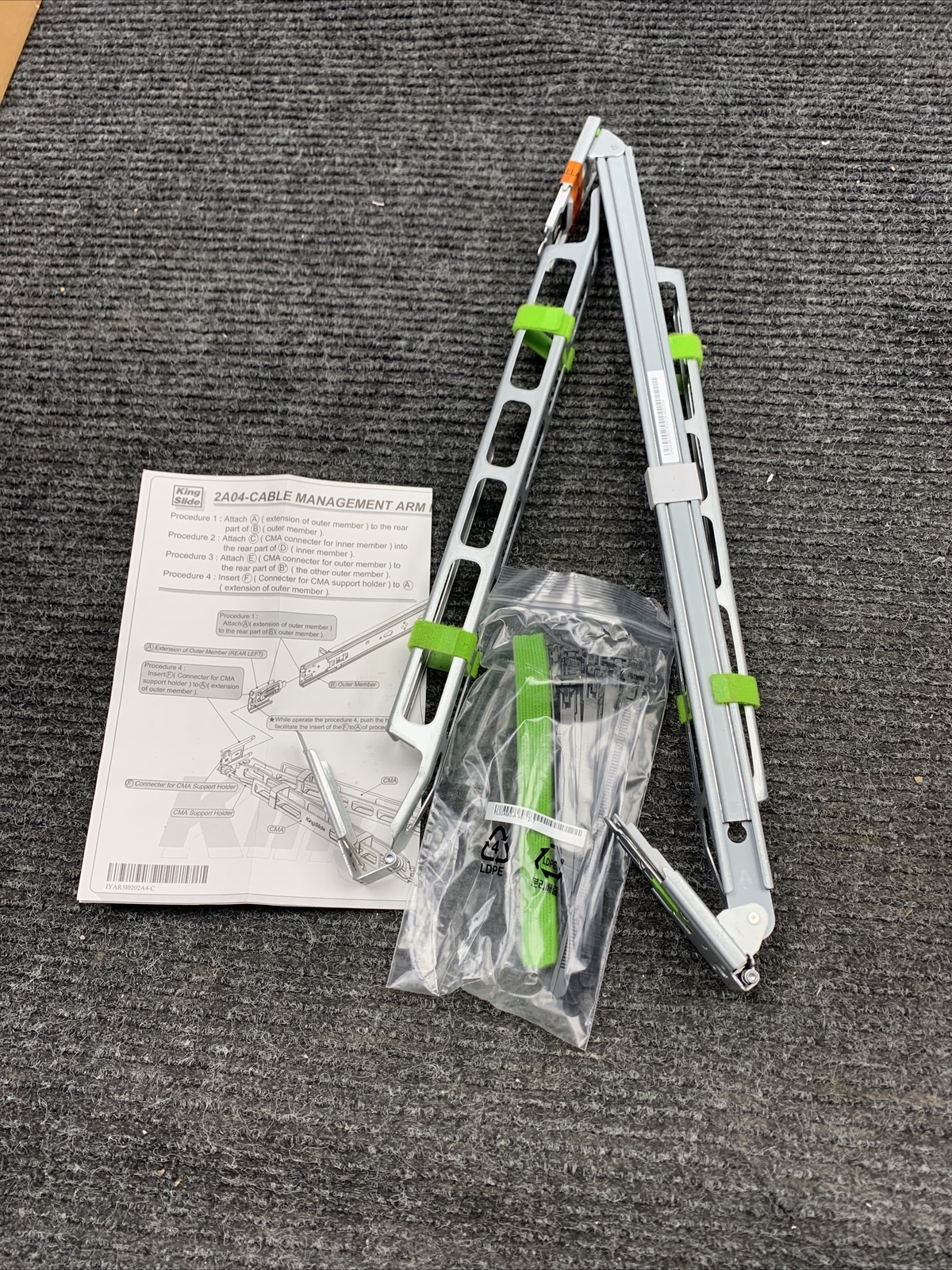 New Fujitsu Oracle Rail Kit 371-2742-04 CF00371-2742 Rev 04