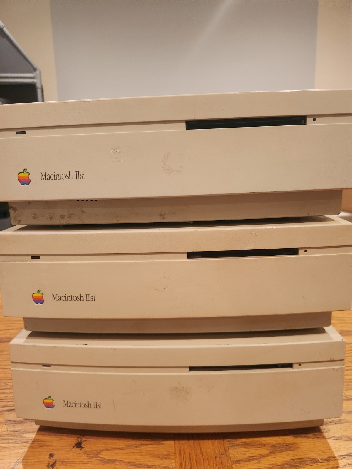 3X Vintage Apple Macintosh IIsi Desktop Computers - Parts Repair Untested