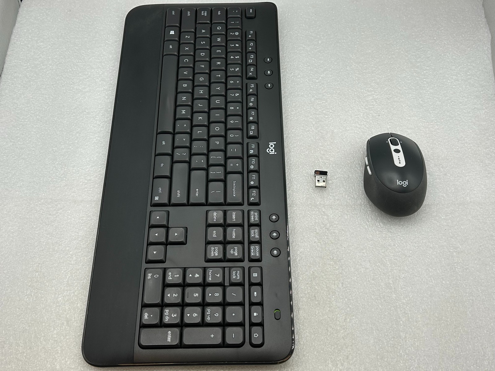Logitech K545 Wireless Keyboard M585 Multi Device Mouse RECIEVER COMBO FREE S/H