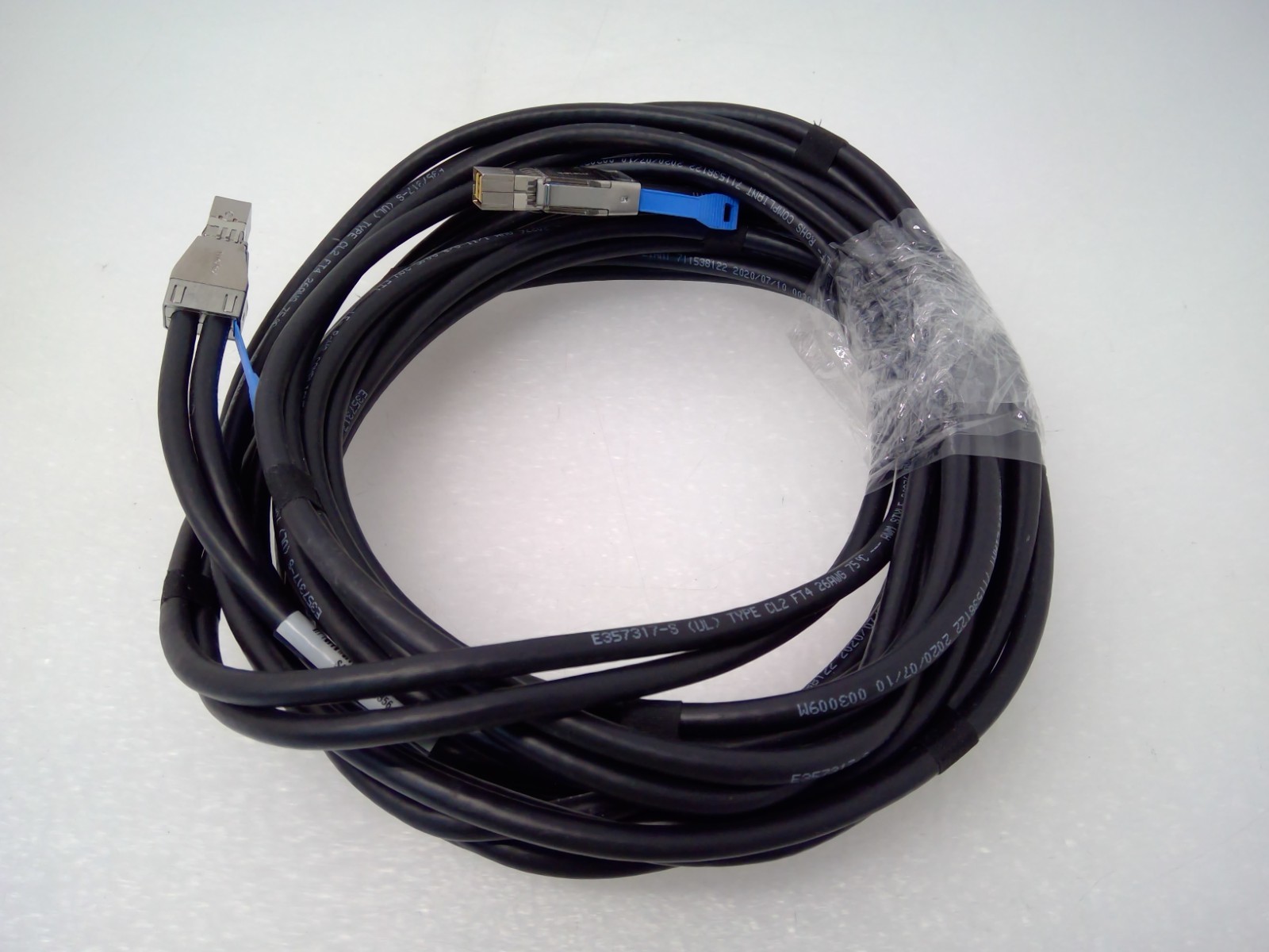 Molex 1110751005 SFF-8644 to SFF-8644 5.0M 26AWG x2 External HD Mini SAS Cable