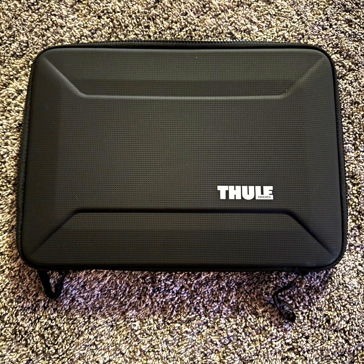 Thule Gauntlet Sleeve 13in Laptop Sleeve Case Black EVA Padded MacBook Pro/Air