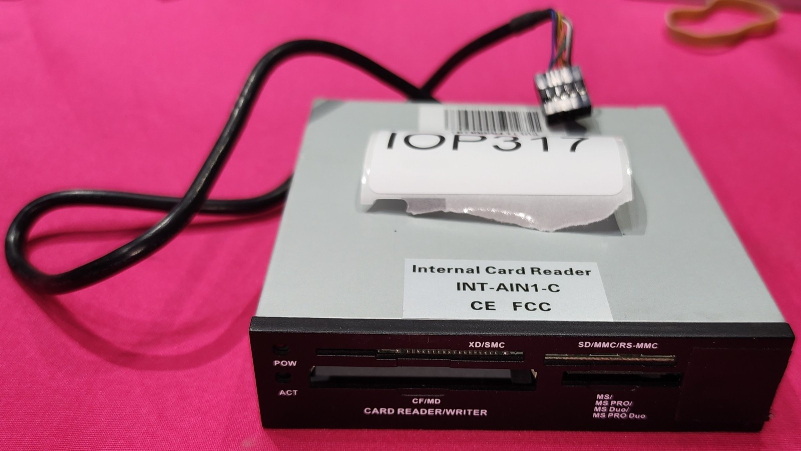 IOP317 - Super Talent Internal Card Reader Writer INT-AIN1-C All-in-one w/USB2.0
