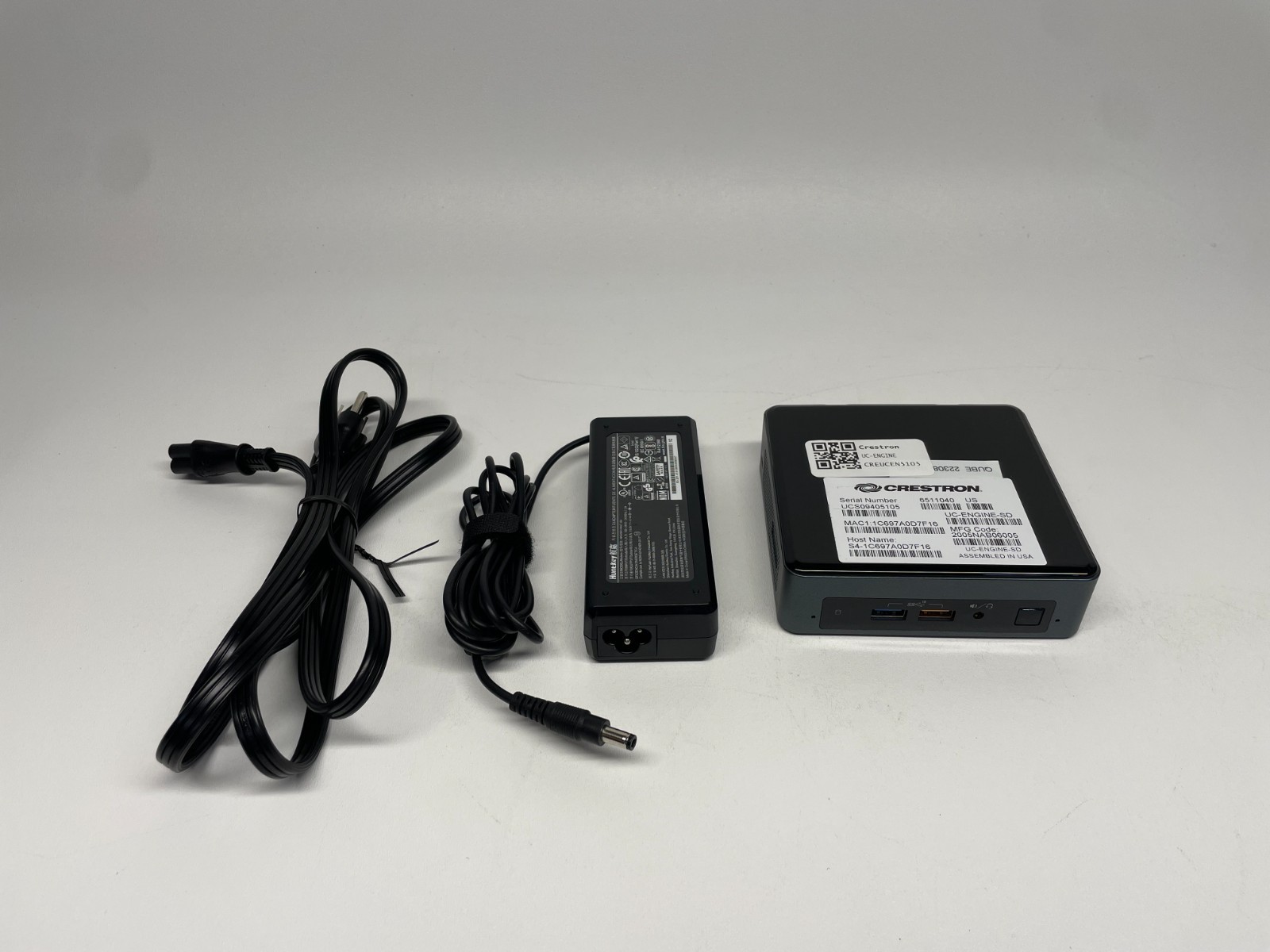 Intel NUC 8 Mini PC Intel i5-8259U, 8GB, 128 GB M.2, Windows 10 IoT w/ Power