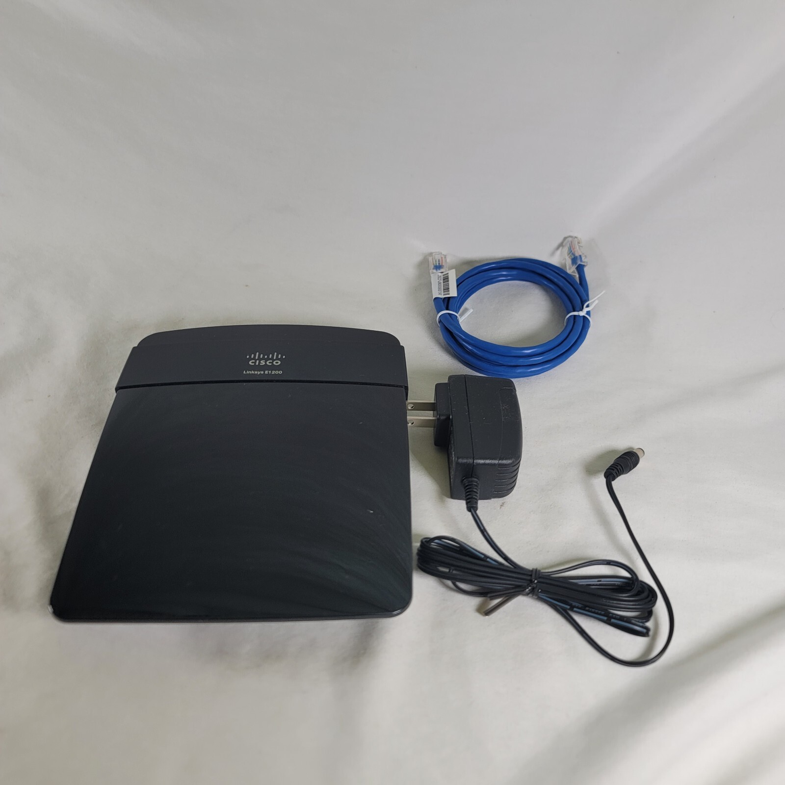 Linksys/Cisco E1200 N300 4-Port 10/100 N300 WiFi Router