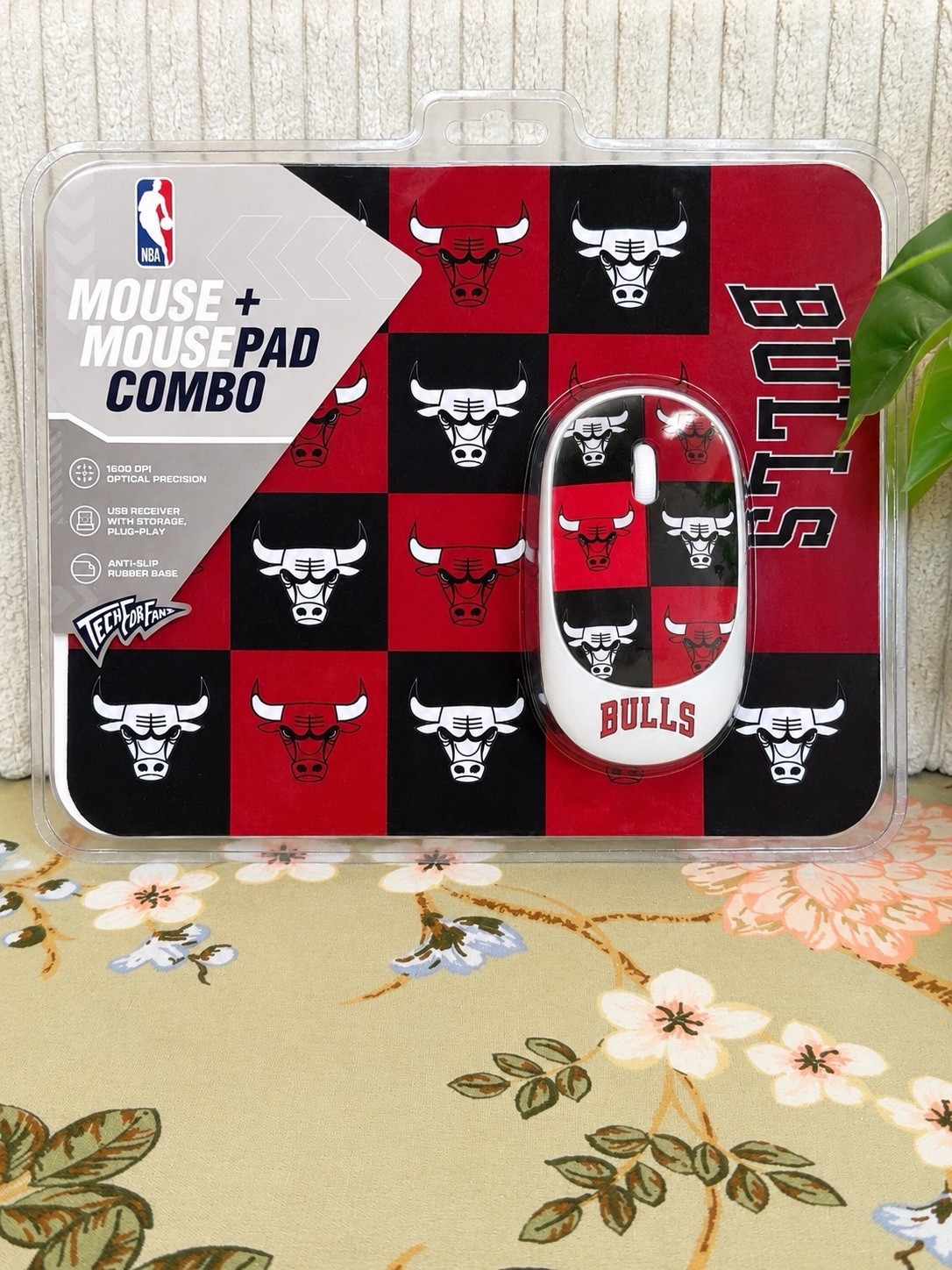 NBA Mouse & Mouse Pad Combo Wireless Optical Mouse USB Receiver Chicago Bulls