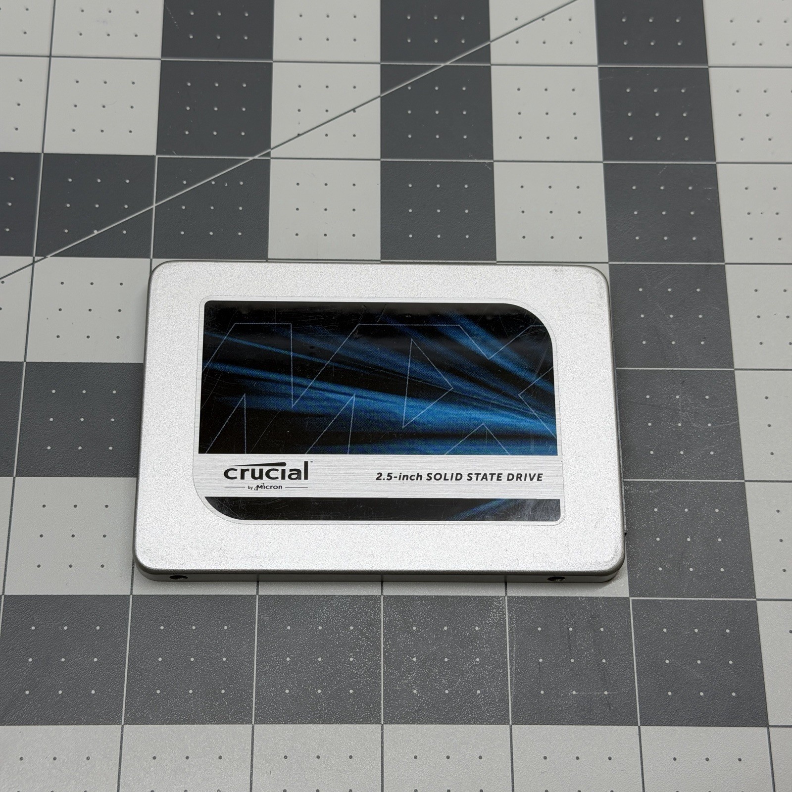Crucial MX300 2TB 2050GB 2.5" SATA SSD CT2050MX300SSD1