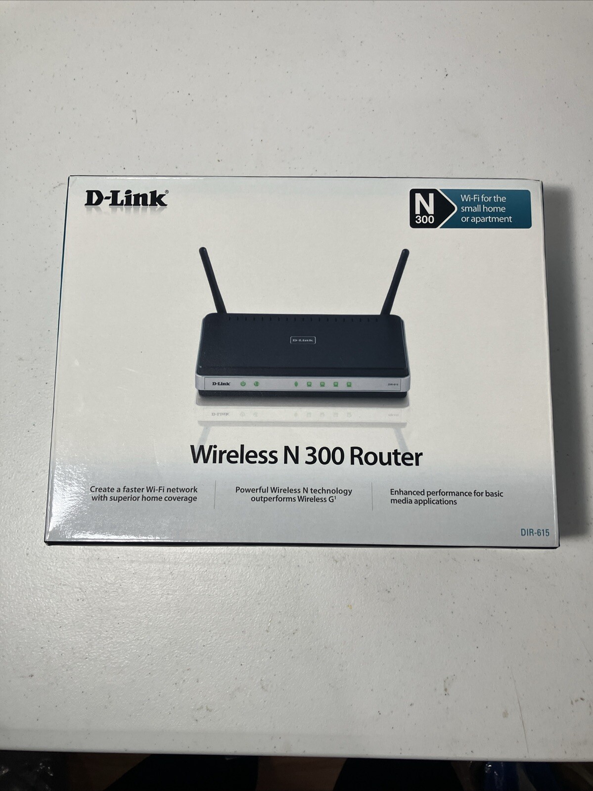 D-Link DIR-615-CS: 300 Mbps 4-Port 10/100 Wireless N Router 