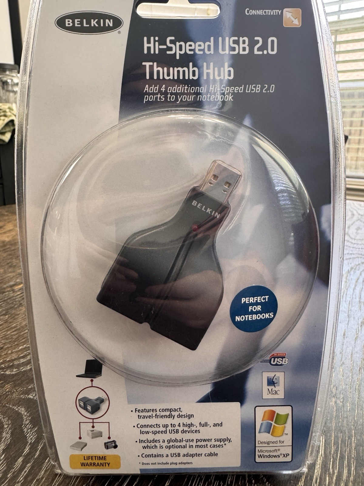 Belkin  USB 20 4-Port Thumb (F5U218VMOB) 4-Ports External Hub - New In Box