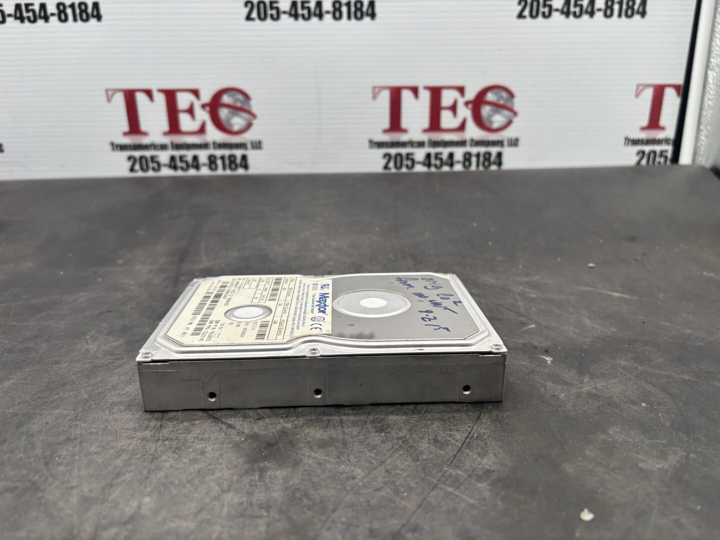 Maxtor IBM 90430D3  Hard Drive 