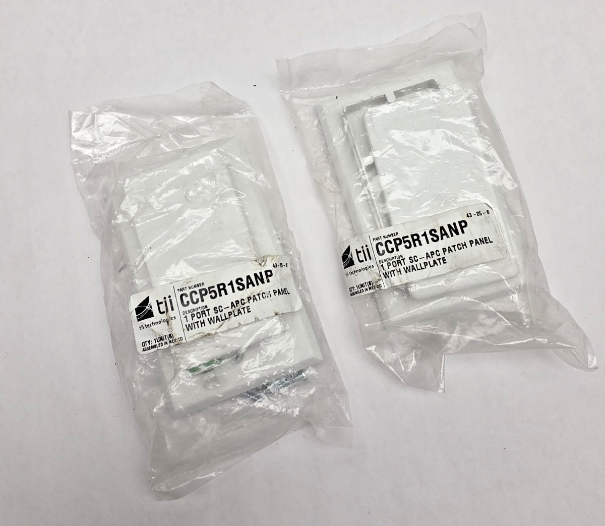TII Technologies CCP5R1SANP 1-Port SC/APC Fiber Optic Wall Plate Patch Panel New