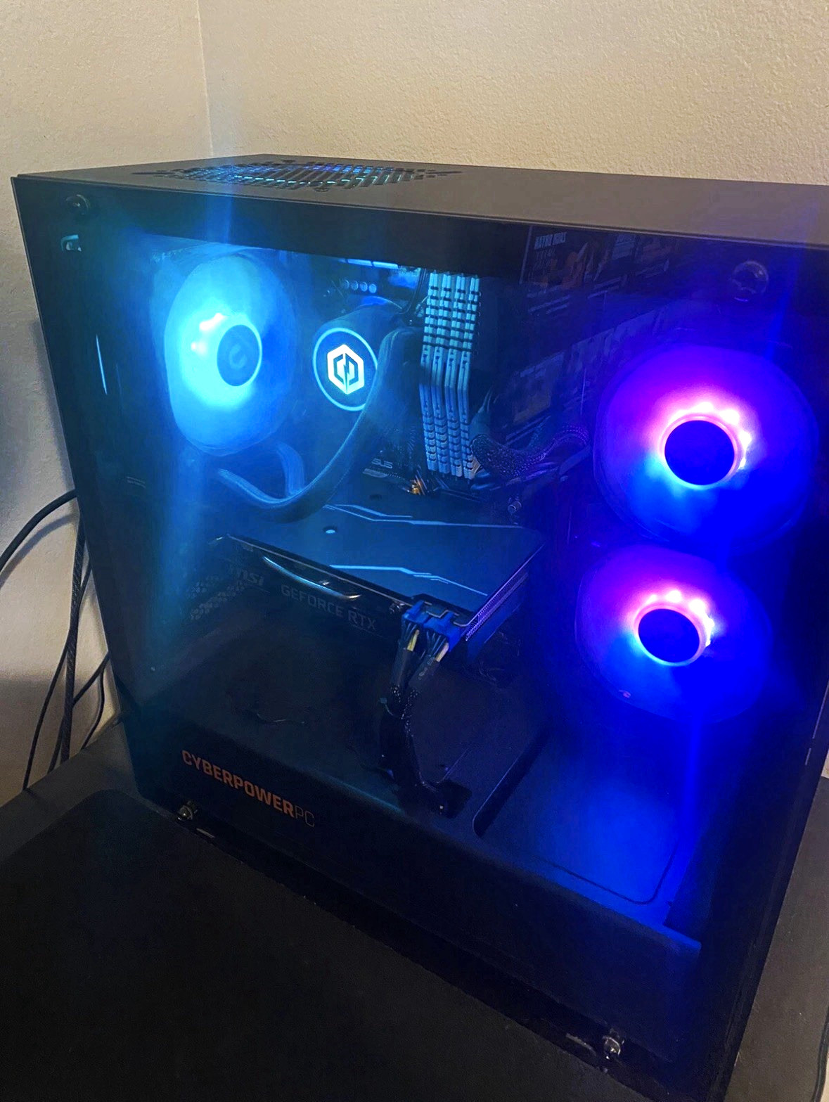 CyberPowerPC Onyxia i9-9900K RTX 2070 SUPER 32GB 1TB SSD+4TB WiFi RGB