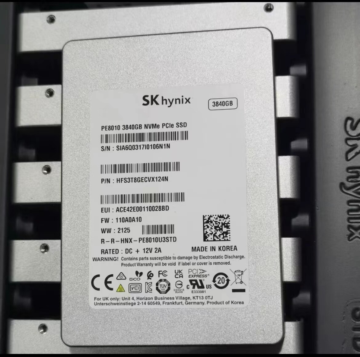 SKhynix PE8010 3840GB 3.84TB Nvme Pcie 4.0 SSD SIA6Q0317I0106N1N HFS3T8GECVX124N