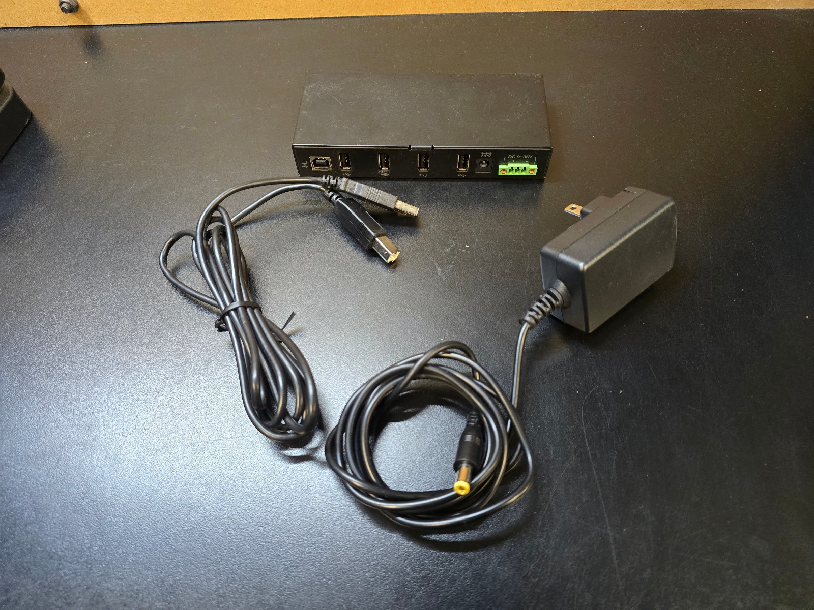 Eaton Tripp Lite U223-004-IND 4-Port Industrial-Grade USB 2.0 Hub