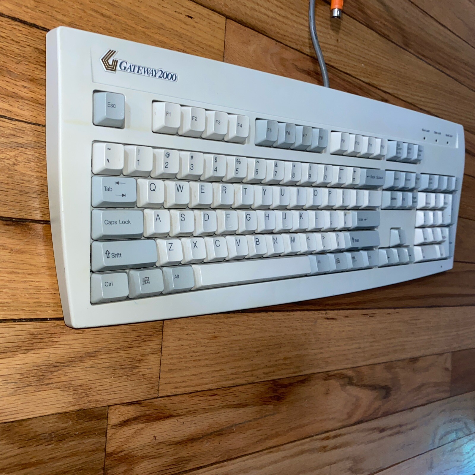 Vintage Gateway 2000 Keyboard 124-Key PS/2 Tested Working