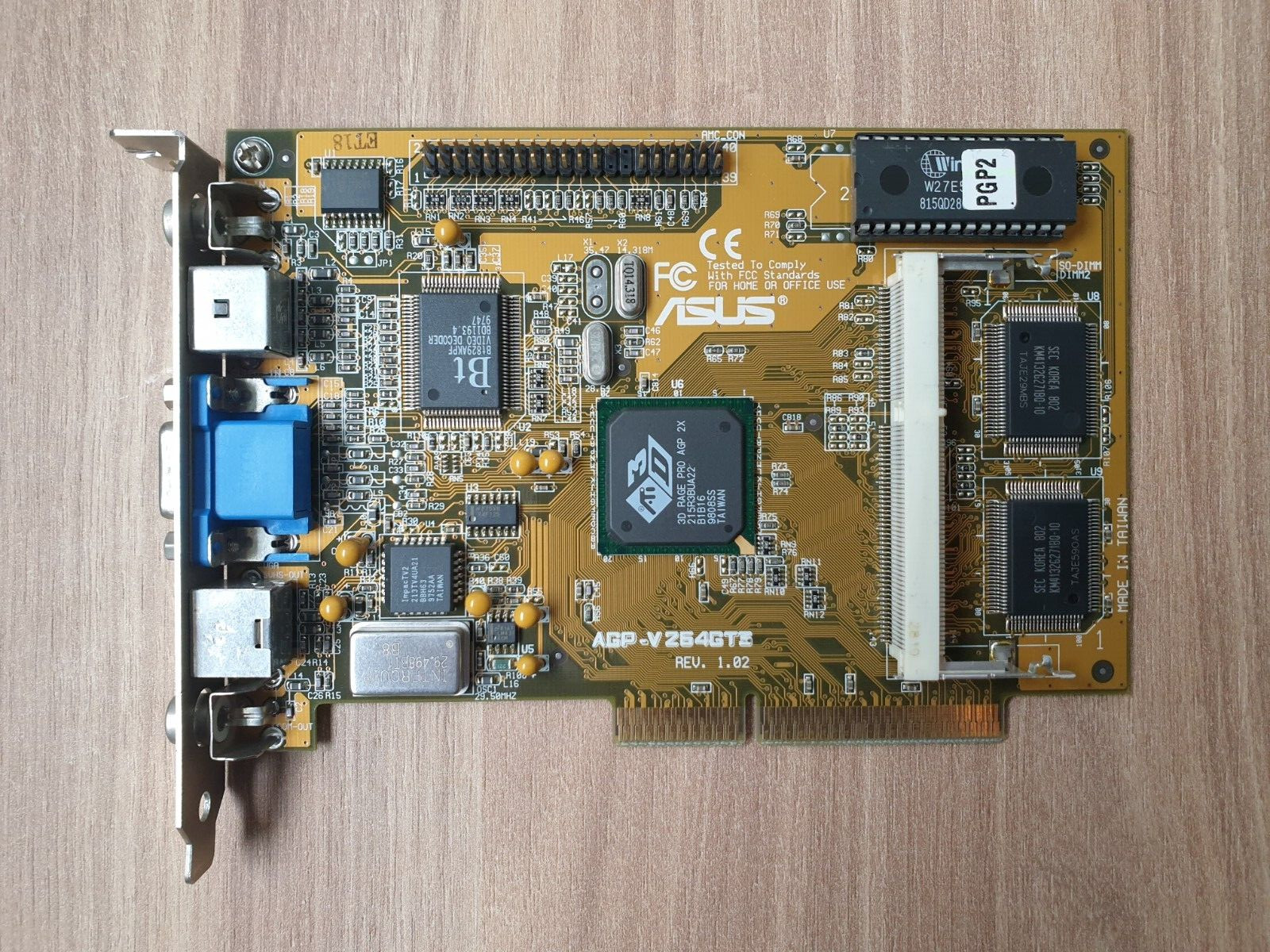 ASUS AGP-V264GT3 Rev 1.02 ATI 3D RAGE PRO AGP 2X Video Card - collectors item