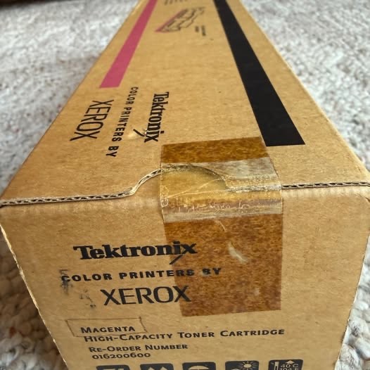 NEW GENUINE XEROX Phaser 6200 Printer Magenta Toner Cartridge 016200600