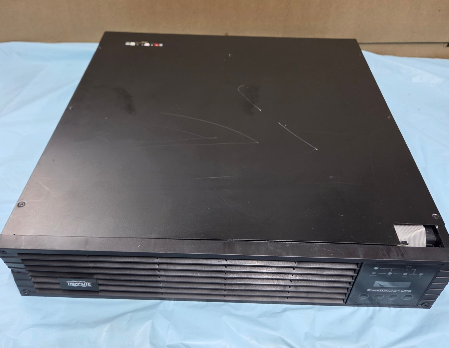 Tripp Lite SmartOnline 4U Rackmount UPS w/ 16 Batteries Power Module