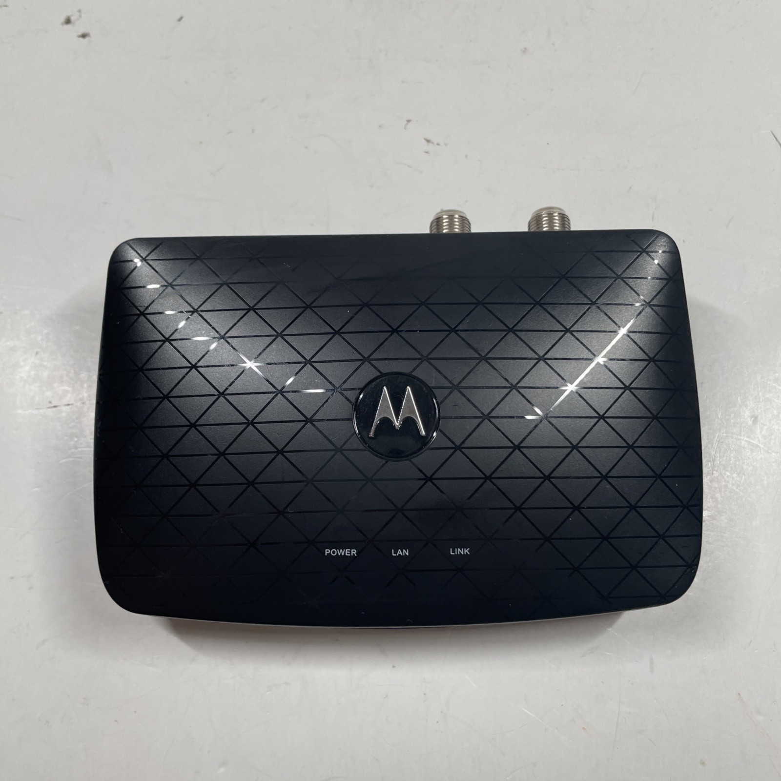 NO CORDS Motorola MM1025 MoCA 2.5 Adapter with 2.5 Gbps Ethernet over Coax