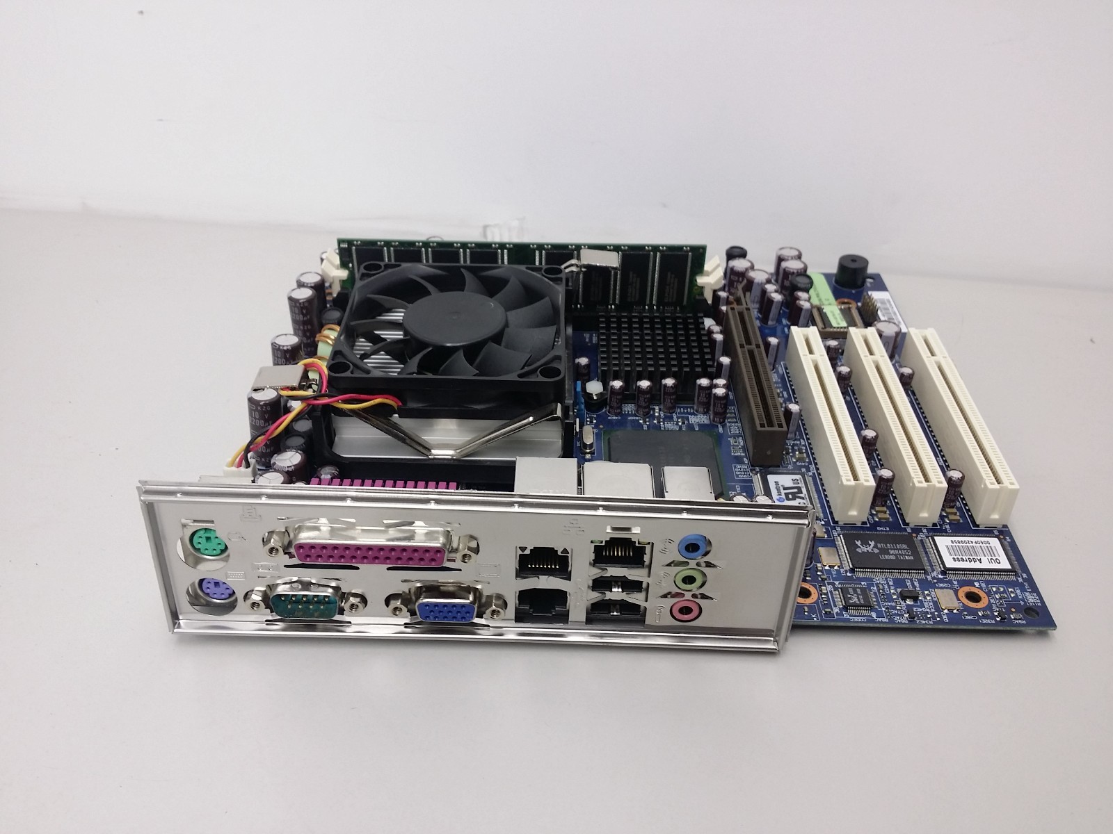  KONTRON  886LCD-M/Flex  motherboard  w/ CPU & RAM TESTED GRANTEE