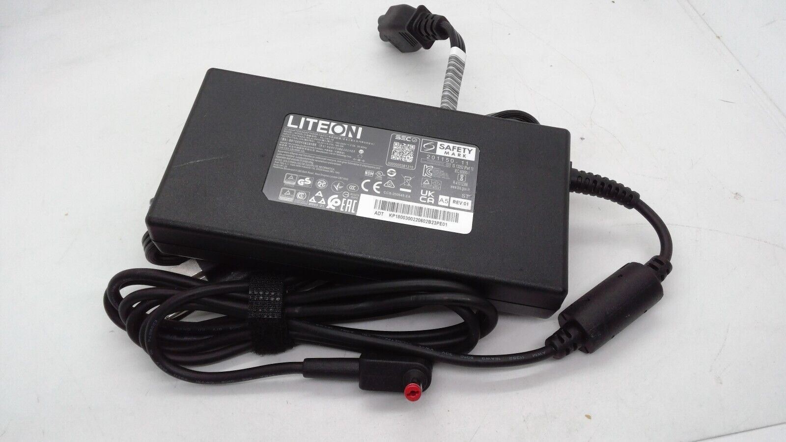 Original LITEON 19.5V 9.23A PA-1181-16 180W For Acer Predator Helios 300 N18I2
