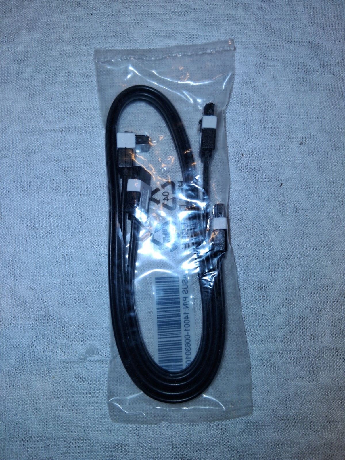 ASUS SATA Cable Right Angle Adapter Black SATA Male to SATA Male 14001-00630100