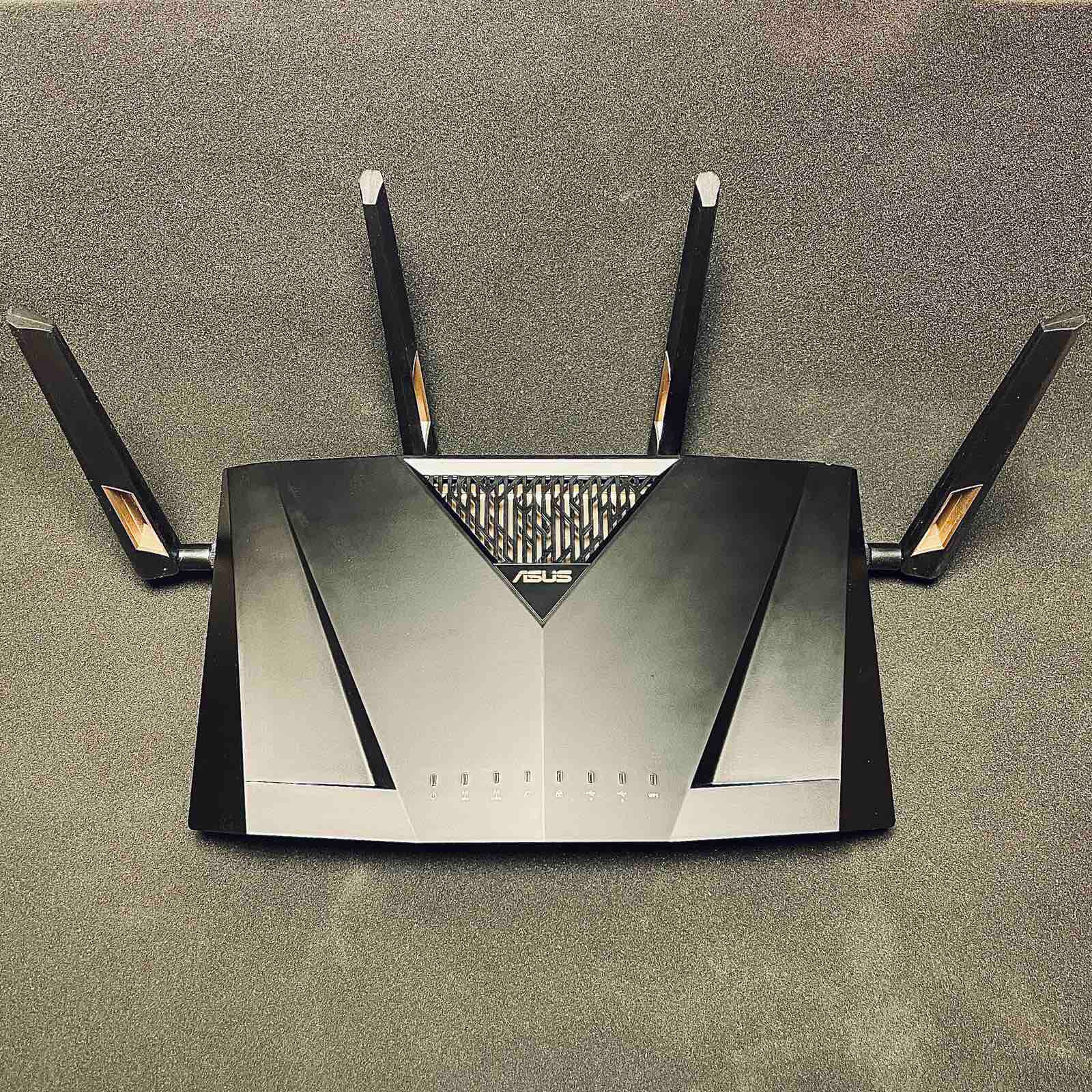  ASUS RT-AX88U AX6000 4804 Mbps Dual-Band Gigabit Router - Black