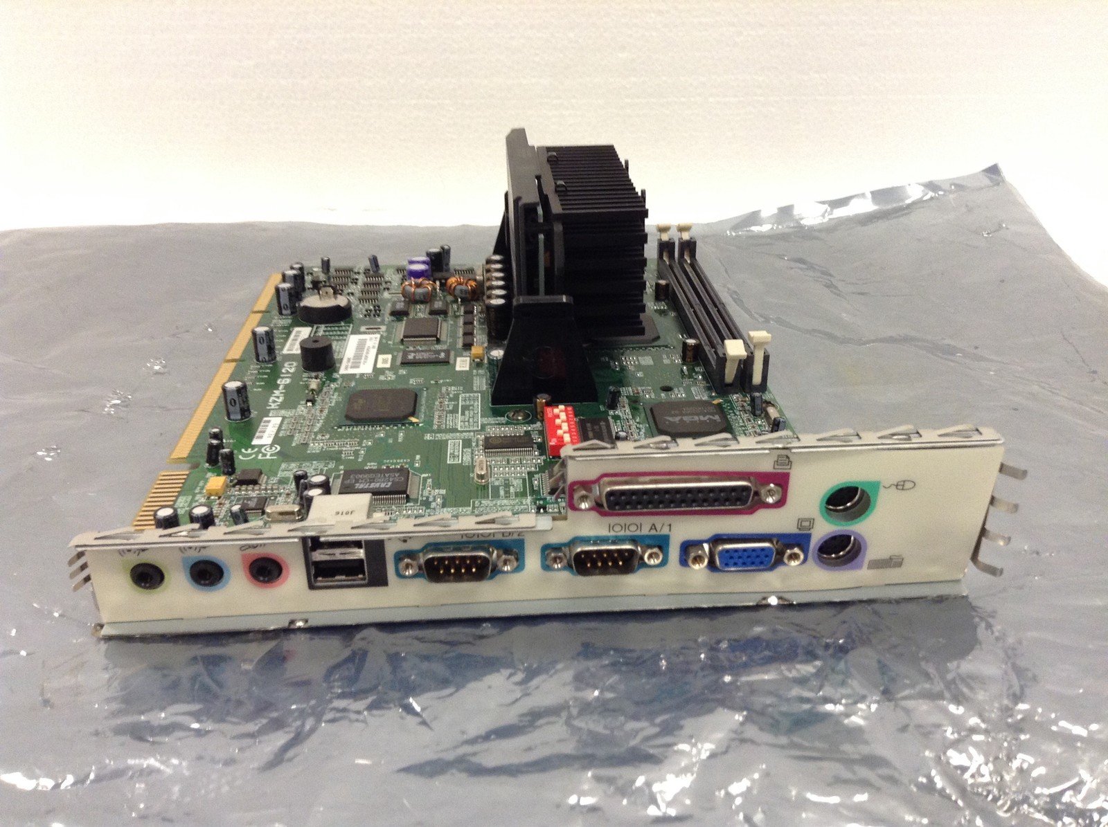HP D4066-60005 KZM-6120 Motherboard w/Pentium III 500MHz For HP Vectra VL, WORKS