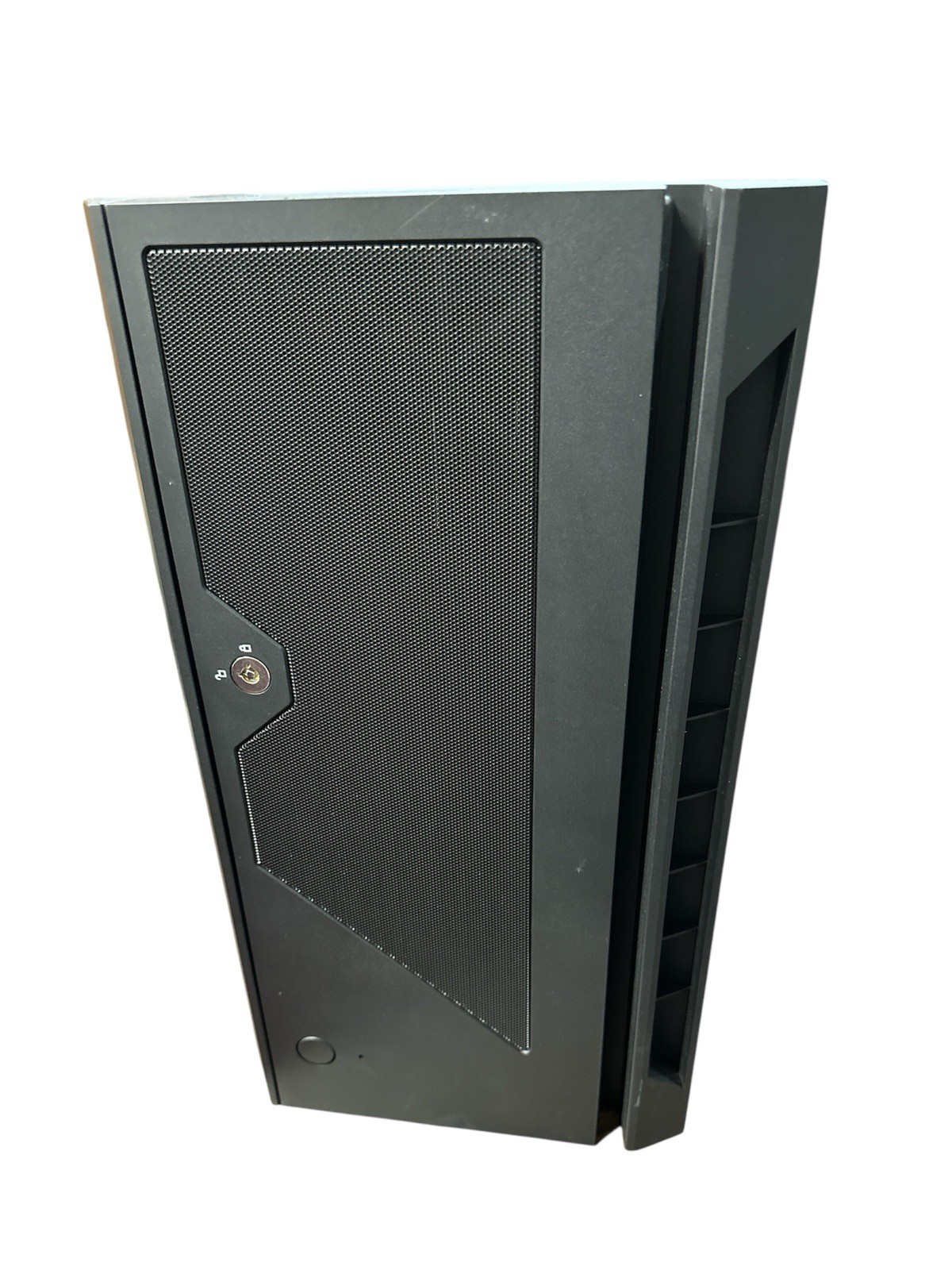 SilverStone CS381B Micro-ATX/Mini-DTX/Mini-Itx 8 Bay Hot Swap 2.5"/3.5" SAS-12G