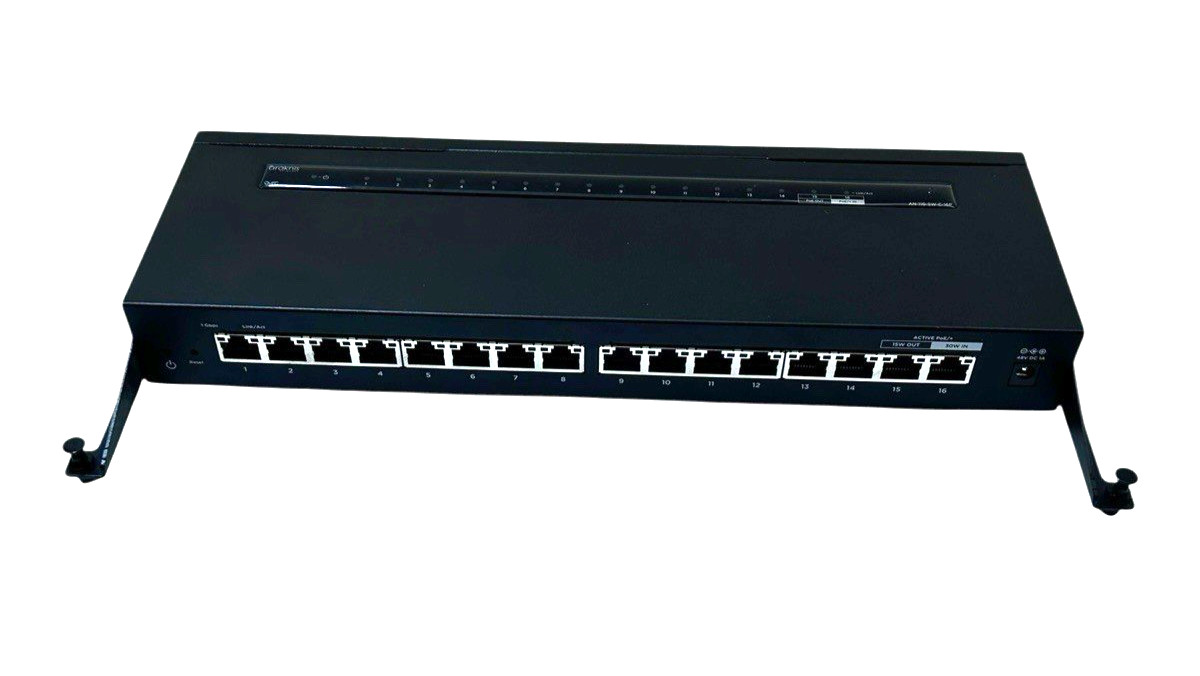 Araknis AN-110-SW-C-16P Unmanaged Gigabit Network PoE/ PoE+ p842