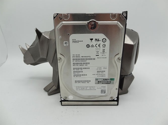 846613-001 HP 1TB 12G SAS 7.2 K rpm LFF MDL Drive 846526-B21