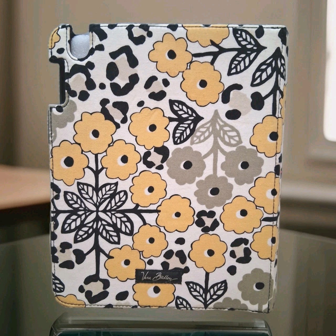 Rare Retired Vera Bradley Dogwood Floral Snap On Case For iPad Tablet Travel 