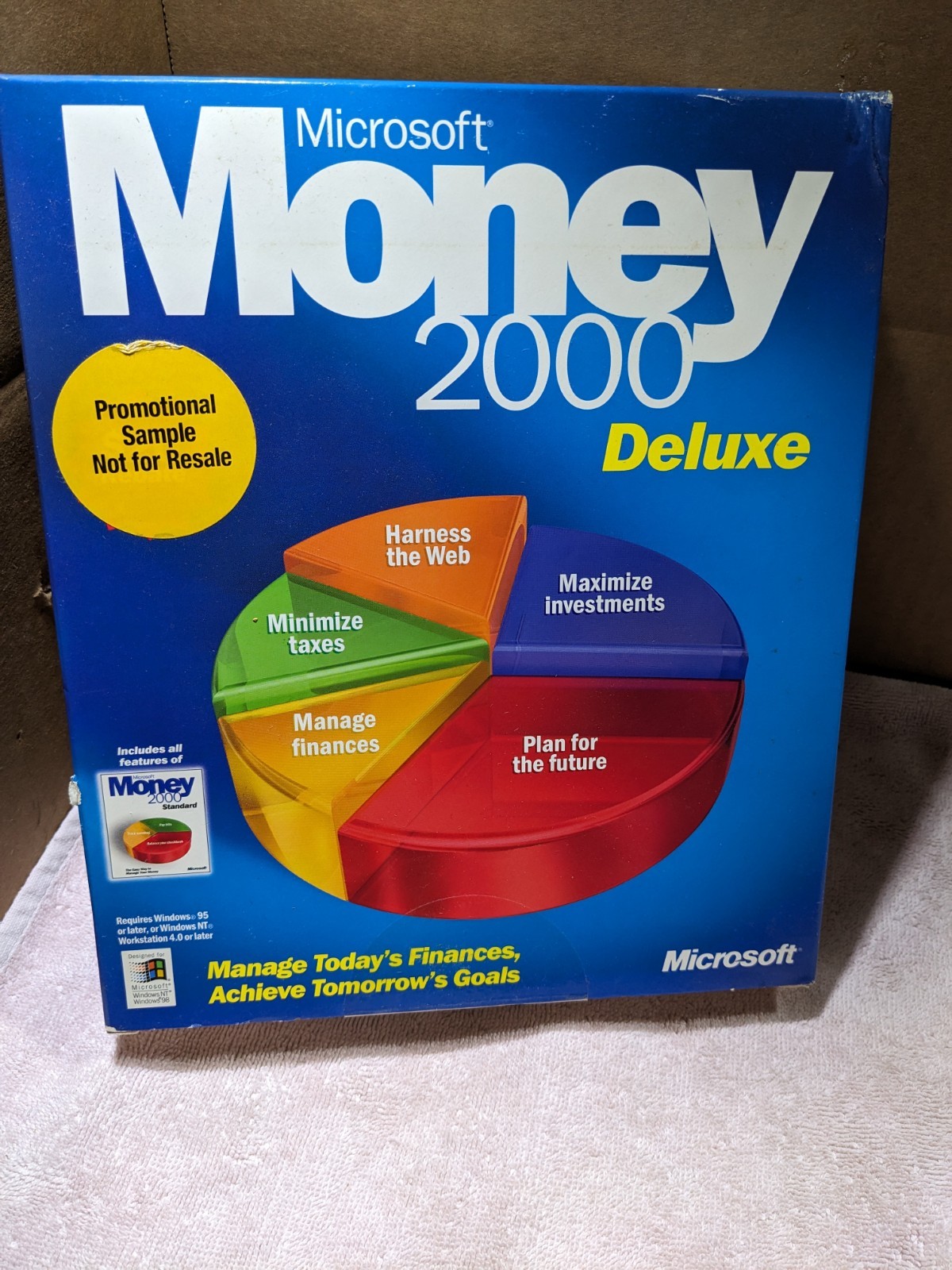 NEW SEALED - Microsoft Money 2000 Deluxe (Windows PC)