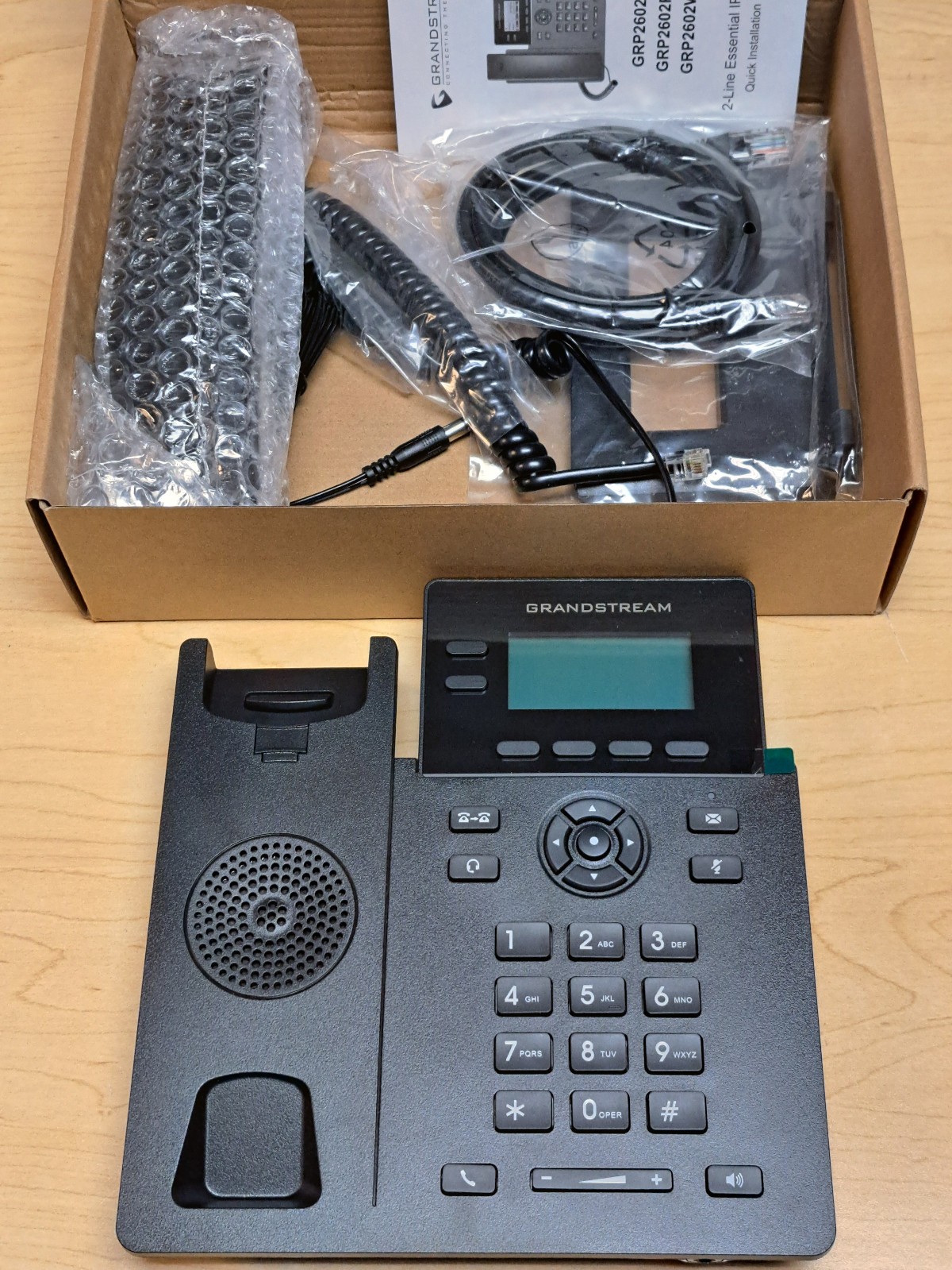 Grandstream GRP2602W WiFi 2-Line 4-SIP Carrier Grade IP Phone