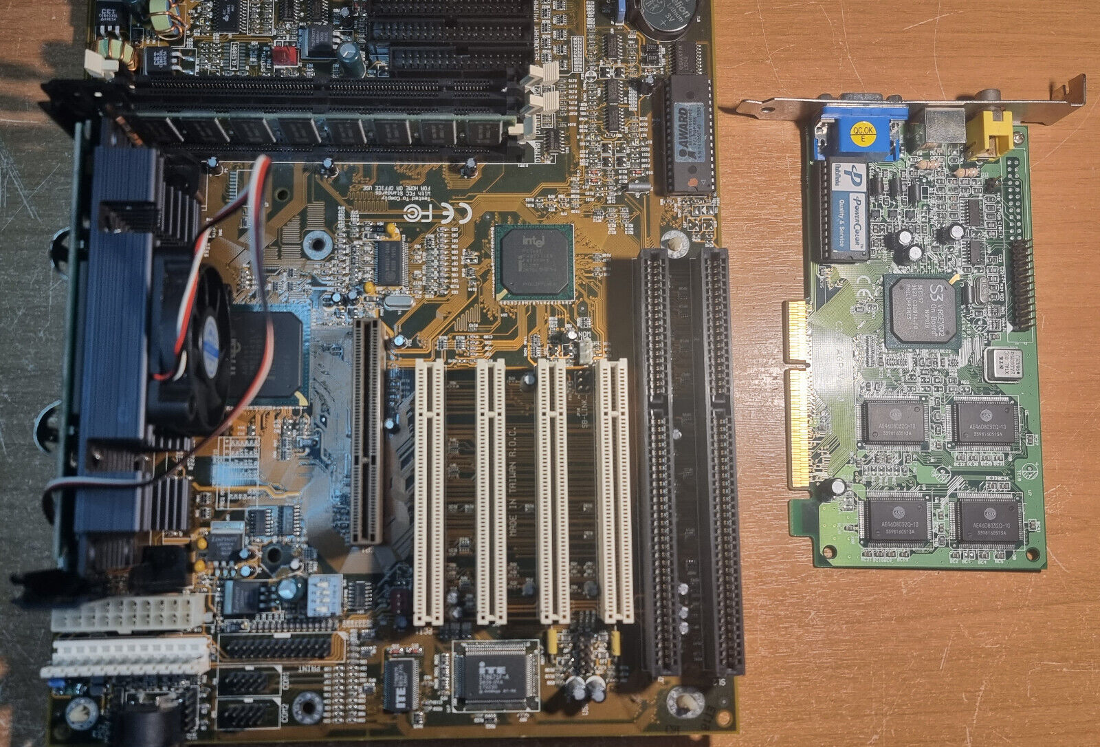 DFI P2XBL rev.A motherboard + Celeron 333MHz + 32MB Ram + S3 Virge/GX2