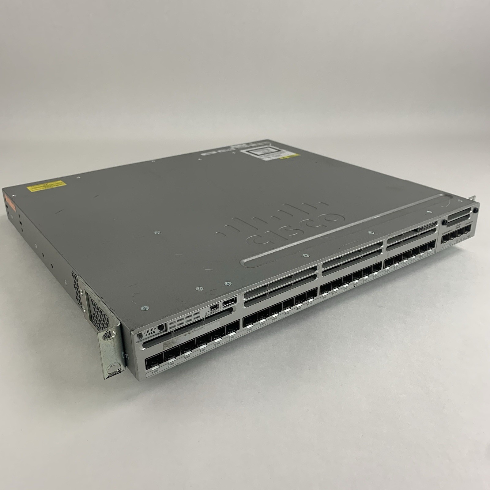 Cisco WS-C3850-24S-S Catalyst SFP Switch 3850 24 Port Tested w/ C3850-NM-2-10G
