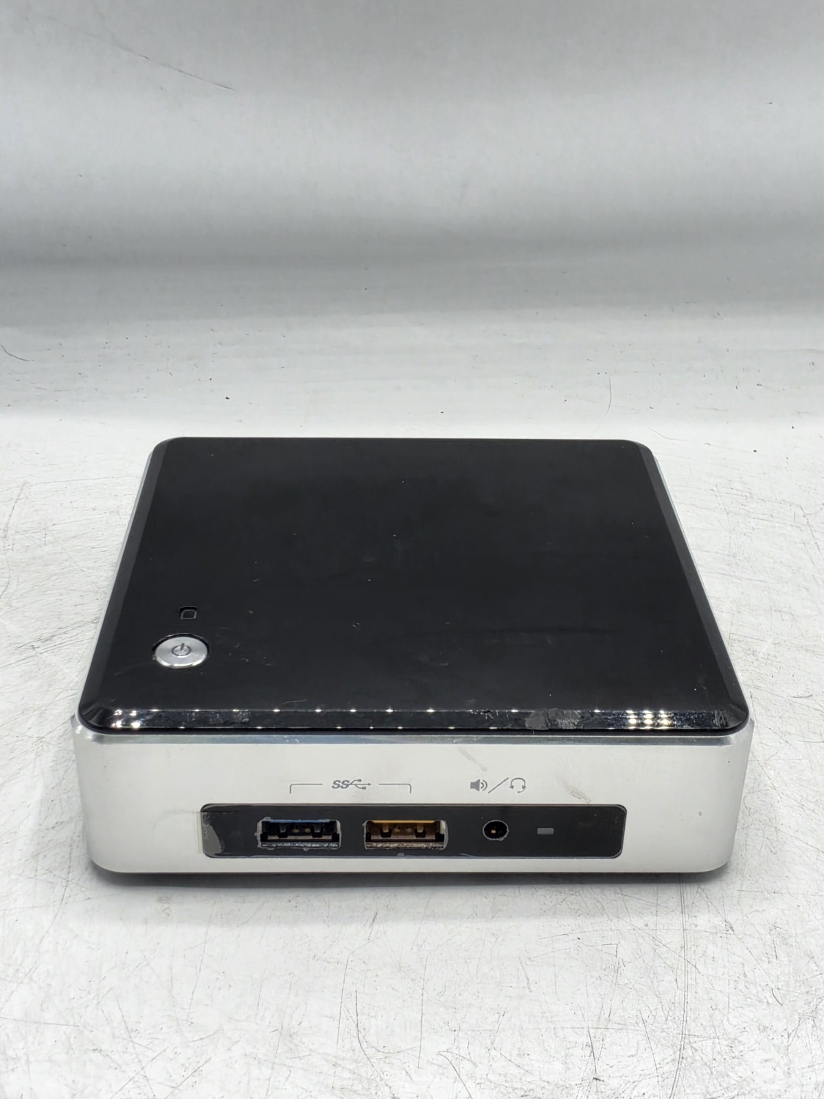 Intel NUC NUC6I3SYK Intel I3-6100U NO RAM/SSD