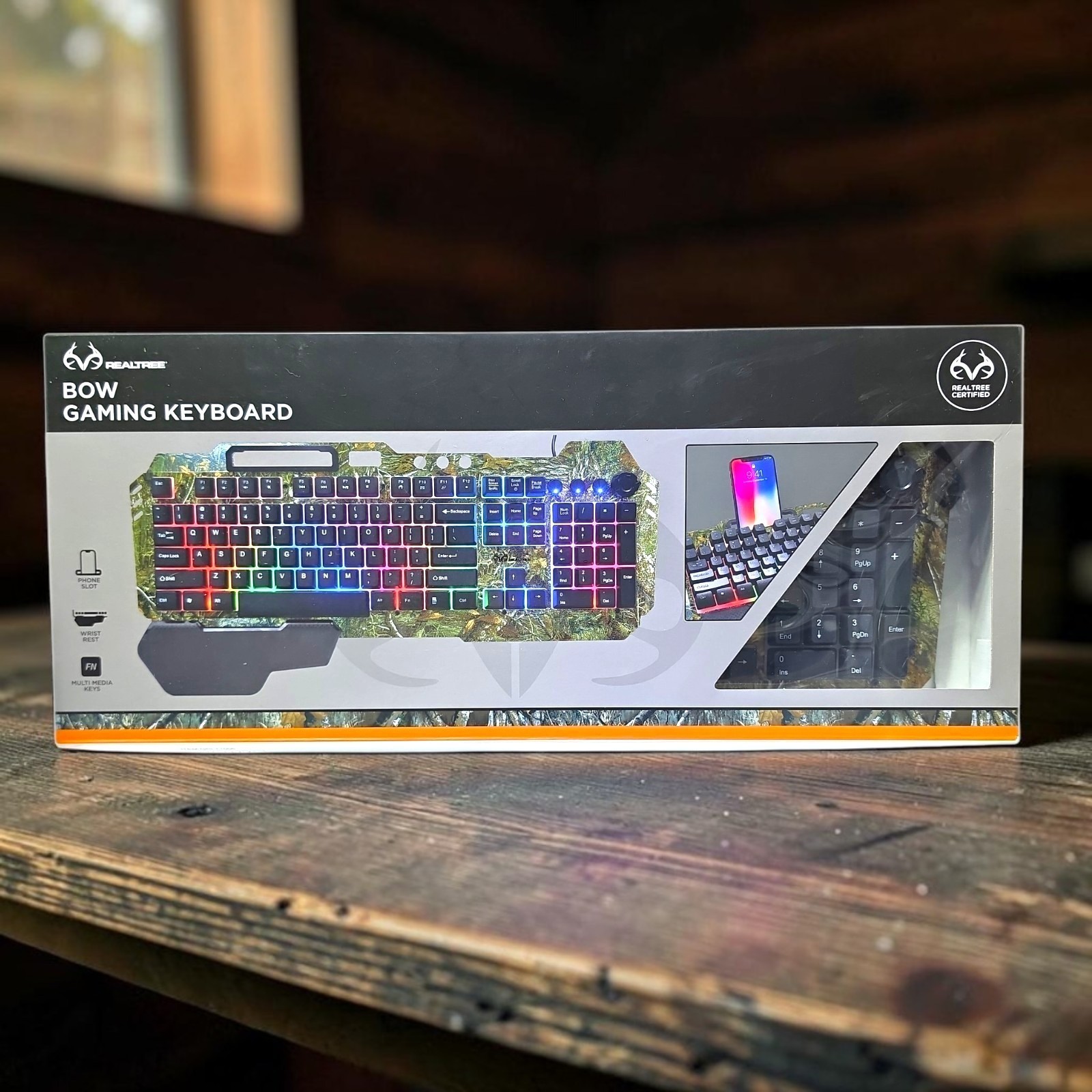 Realtree Bow GRLT1006 RGB Gaming Keyboard – Backlit w/ Detachable Wrist Rest NEW