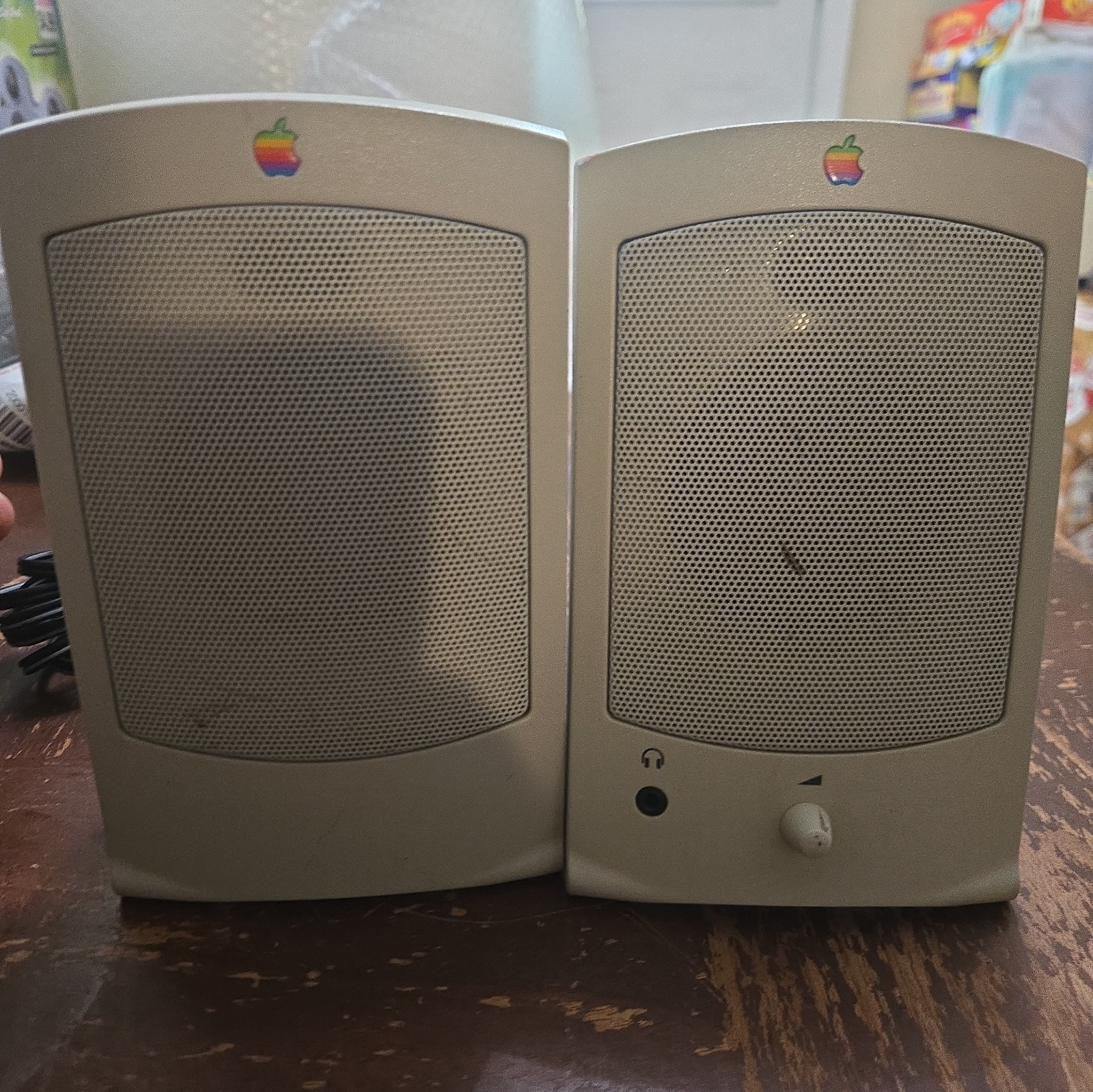 Apple AppleDesign Powered Speakers II M2497 Macintosh 199 No Power Adapter Read