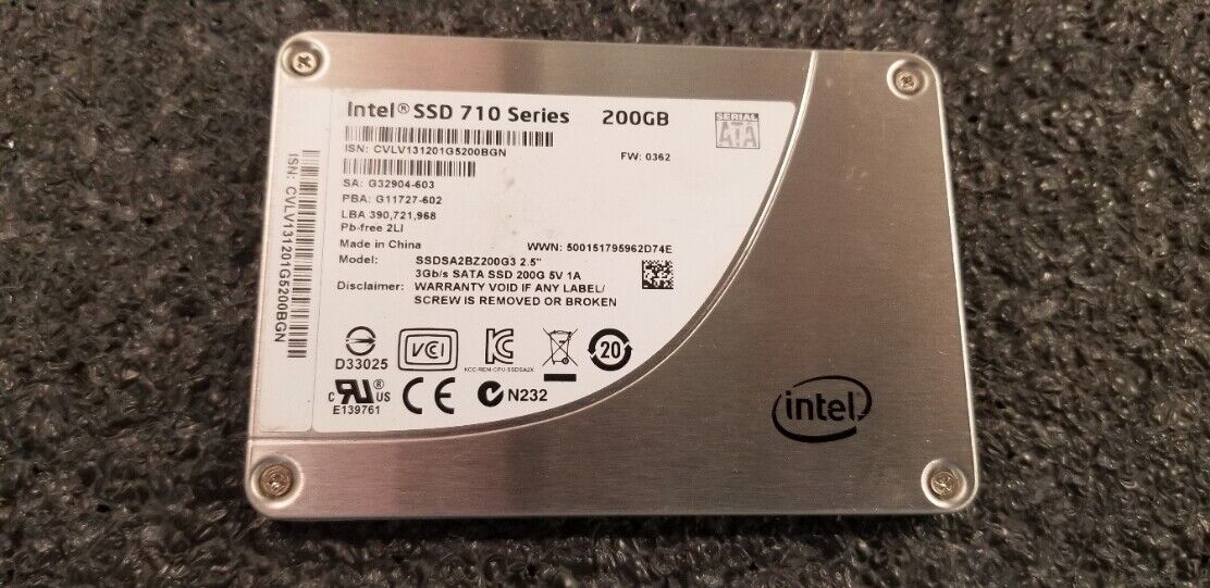 Intel SSDSA2BZ200G3 200GB 2.5\' SATA SSD Drive