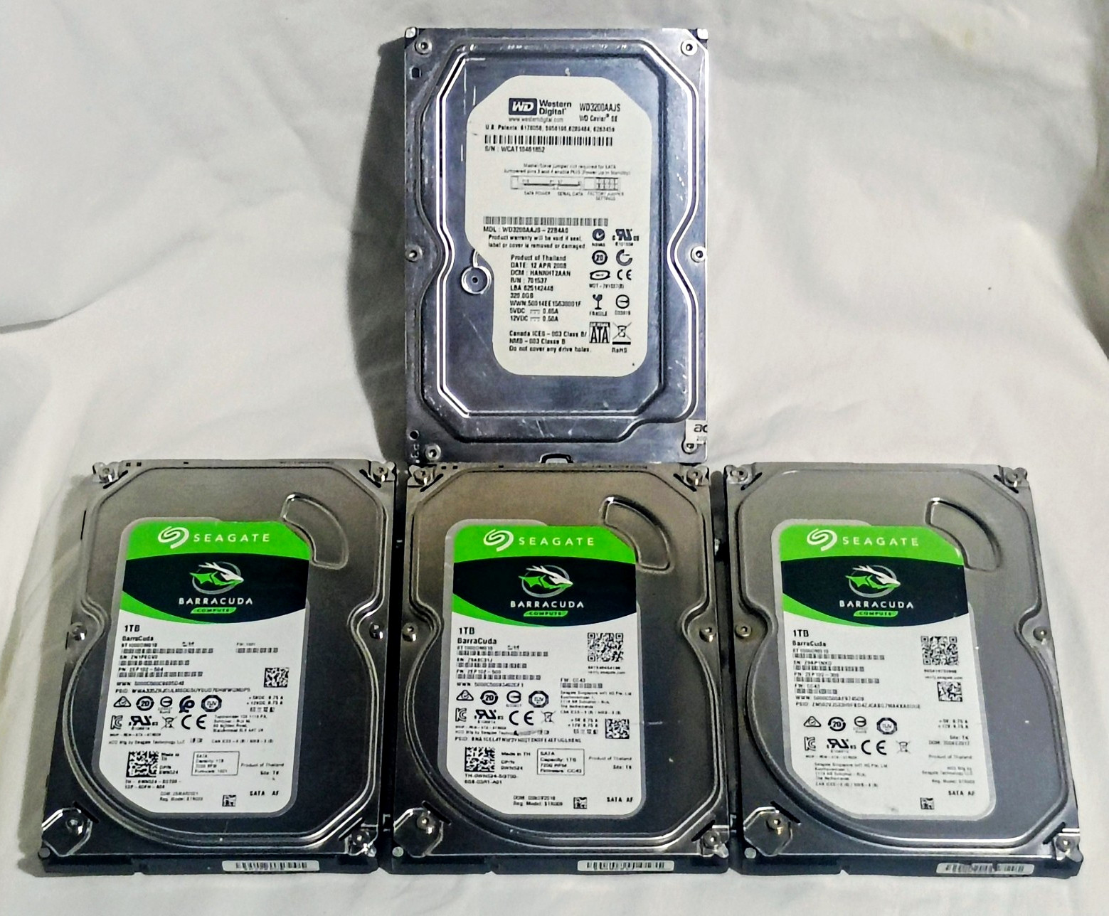 Lot of 4 Hard Drives (3x Seagate 1TB, 1x WD 320GB) Used Untested AS-IS
