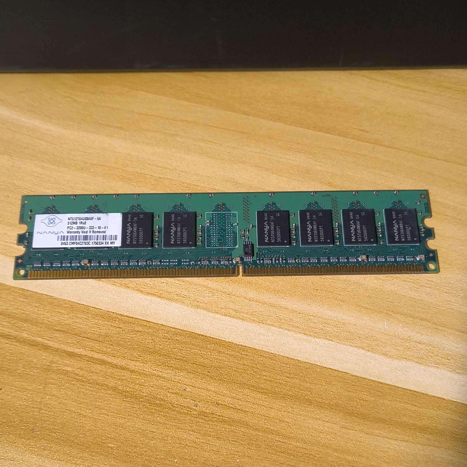 Nanya 512MB DDR2 SDRAM PC2-3200U DIMM 240-Pin Memory NT512T64U88A0F-5A