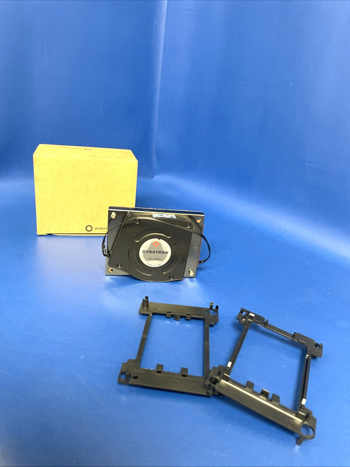 NEW OPEN BOX Dynatron Heatsink B16 2 BALL BEARING