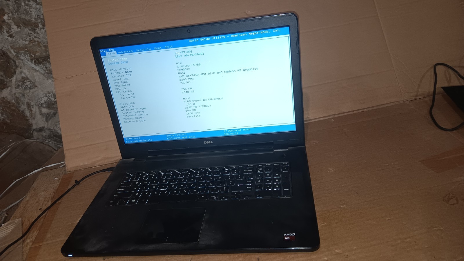 17" Dell Inspiron 5755 Laptop  AMD A8 7410 APU AMD Radeon R5 Graphics 17.3" LCD