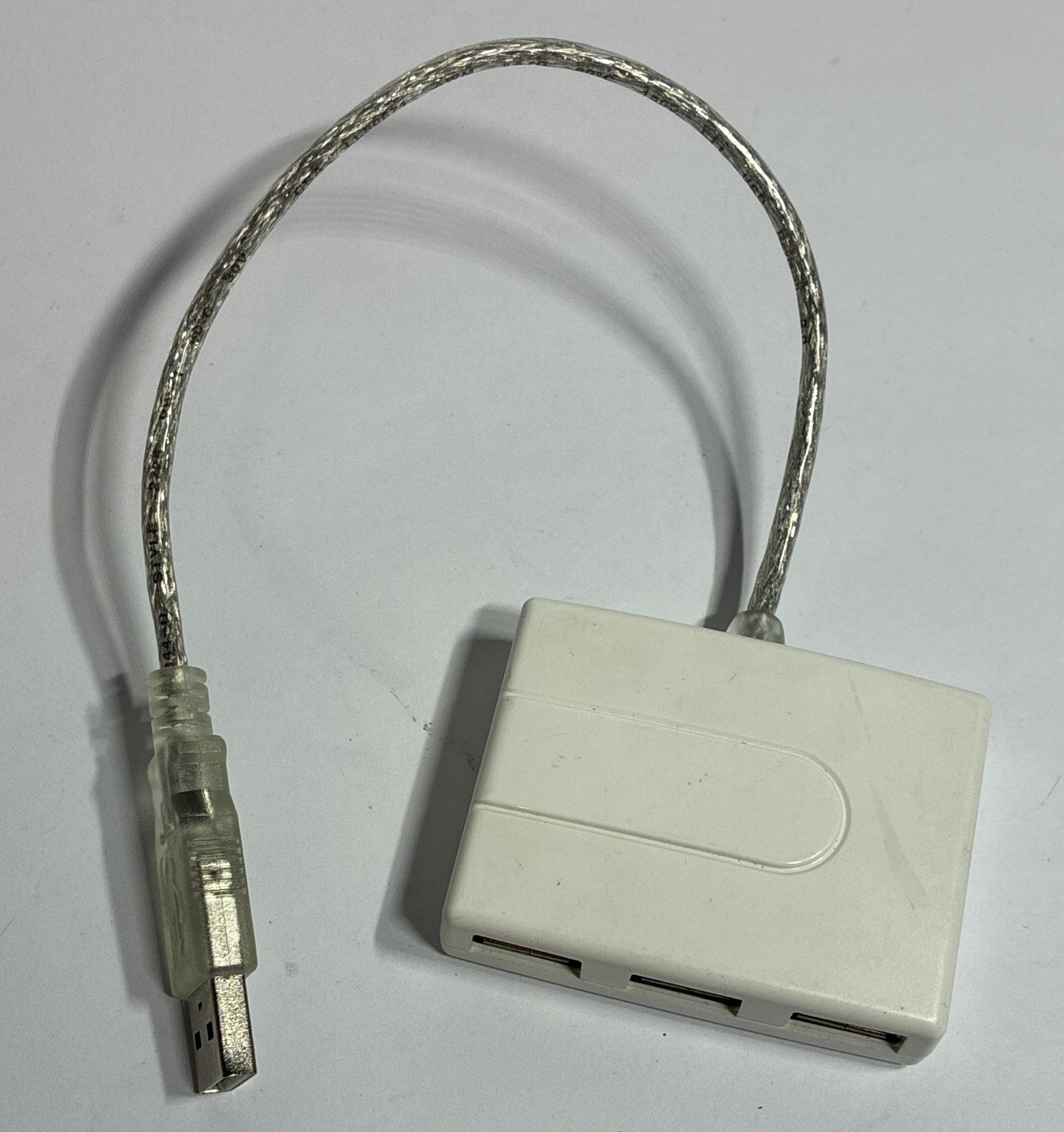Rock Band Portable USB 2.0 4-Port Hub 1:4 USB-A Male to USB-A Female White