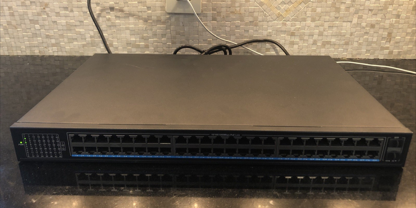 Nicgiga GS4802P Gigabit Ethernet Switch  48 Port perfect working condition