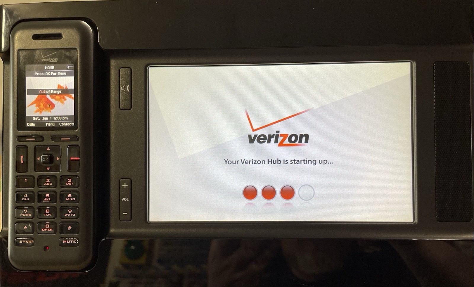 Verizon Phone Hub VZHUB Home VoIP System and Internet Tablet Station