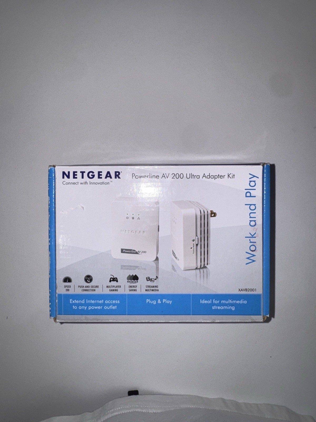 Netgear XAVB2001-100NAS Powerline AV 200 Ultra Adapter Kit Never Used Open Box