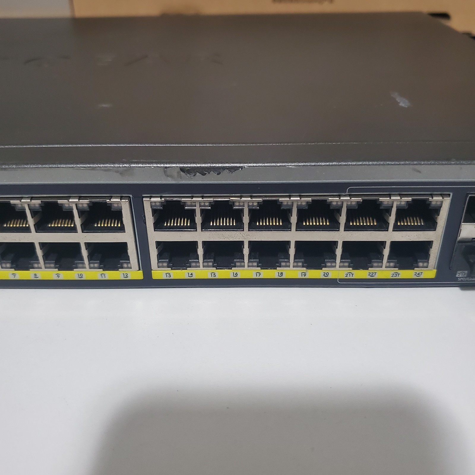 Netgear M4100-24G-POE+ ProSafe 24-Port Gigabit L2 + POE+ Managed Switch