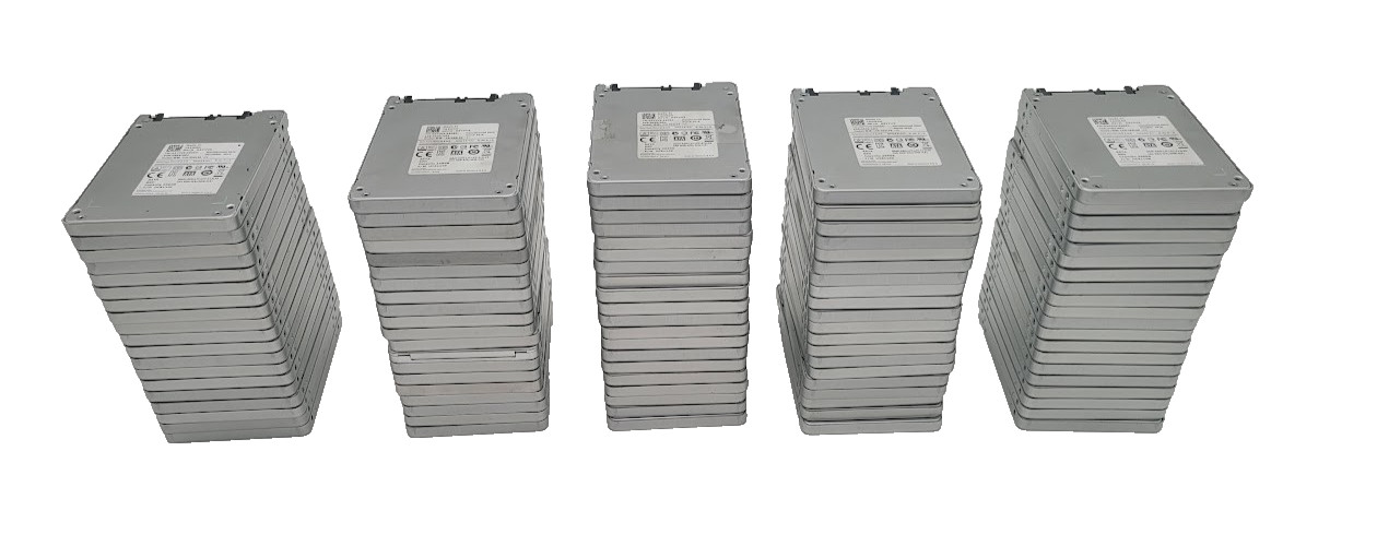 Lot of 100 LiteOn 03YYV3 256GB SSD 2.5" SATA Model: LCS-256L9S-11