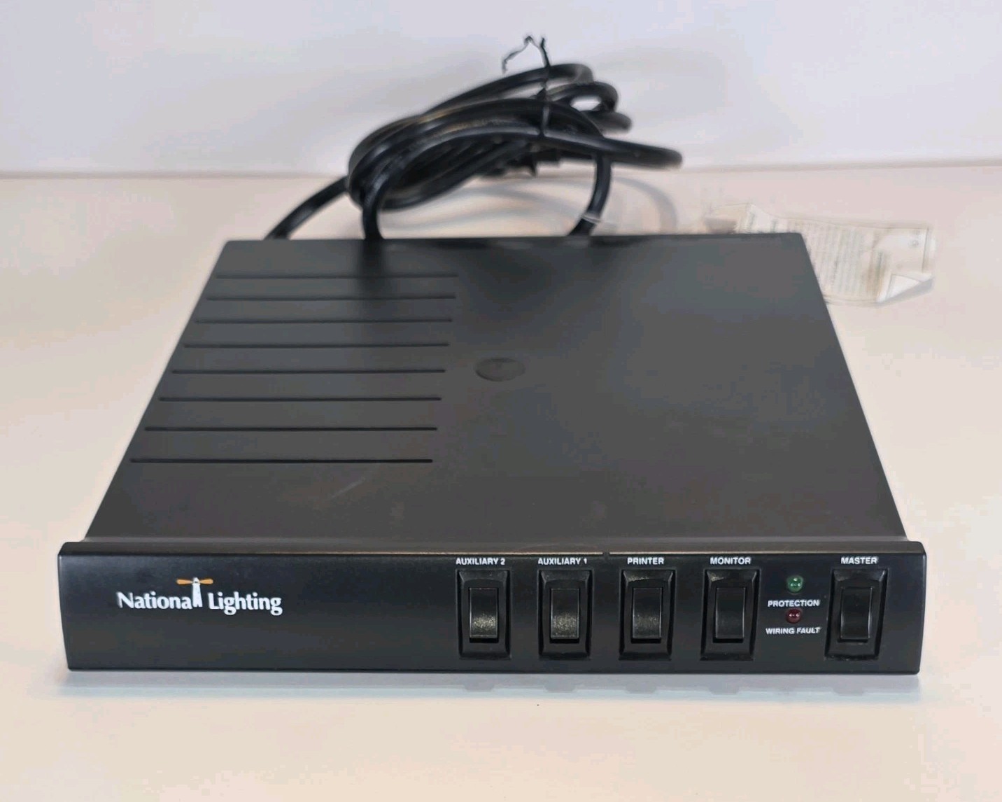 National Lighting PC200 vintage computer surge suppressor power center 15 AMP